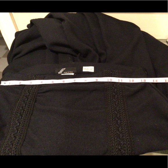 ⬇️Price Dropped ⬇️NWT Black 100% wool midi skirt made in Italy - Picture 3 of 5